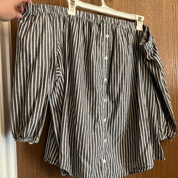 New Torrid Strapless Striped Top - Picture 2 of 6
